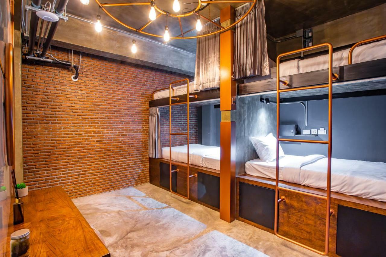 Kaen Hostel Pattaya Exterior photo